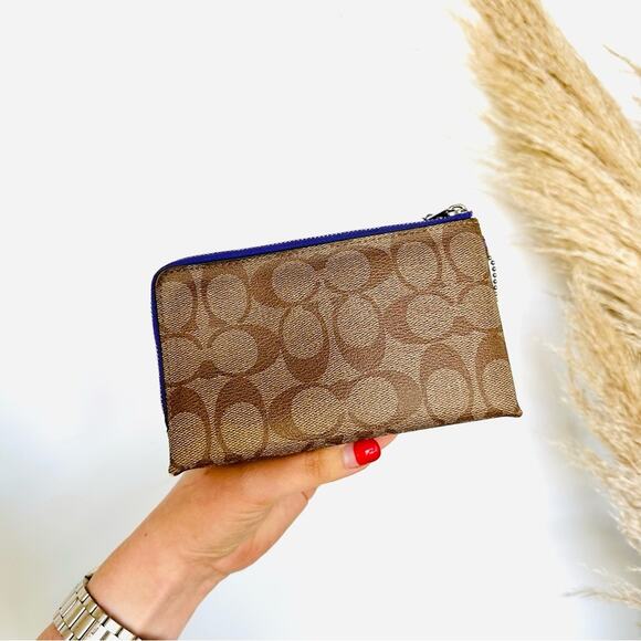 COACH Brown Tan Emblem Logo Purple Zipper Card Holder Wristlet Bag Purse Wallet - Picture 12 of 12
